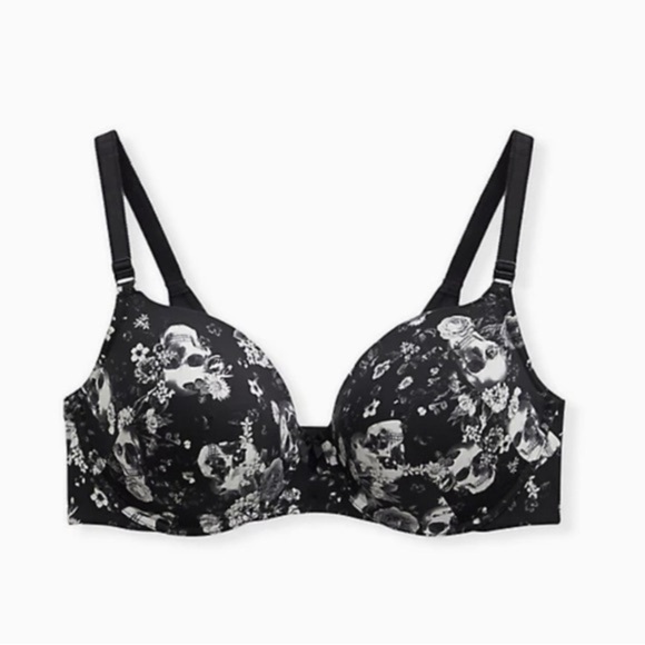 torrid Other - Torrid Black Skull Floral Lightly Lined Tshirt Bra